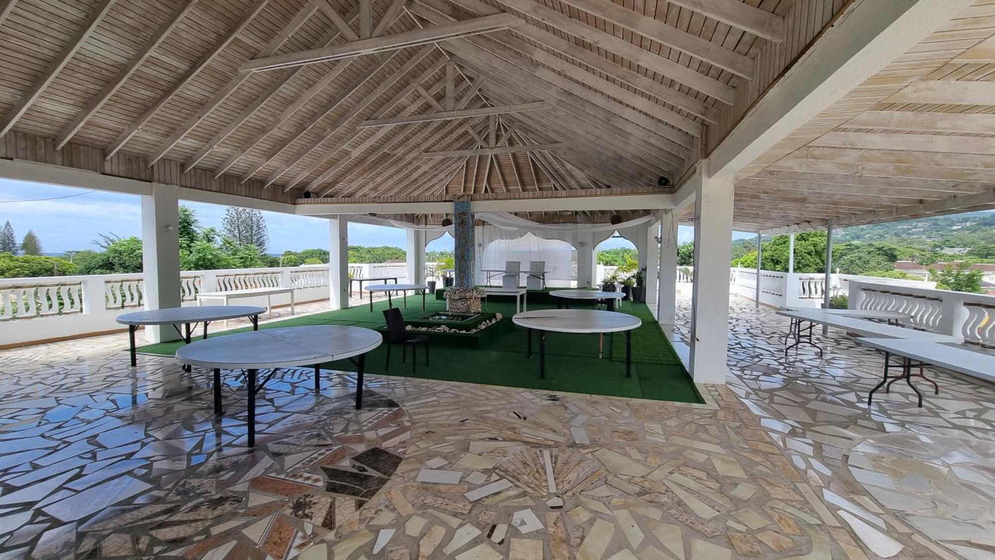Little Savoy Guest House New Runaway Bay Eksteriør bilde